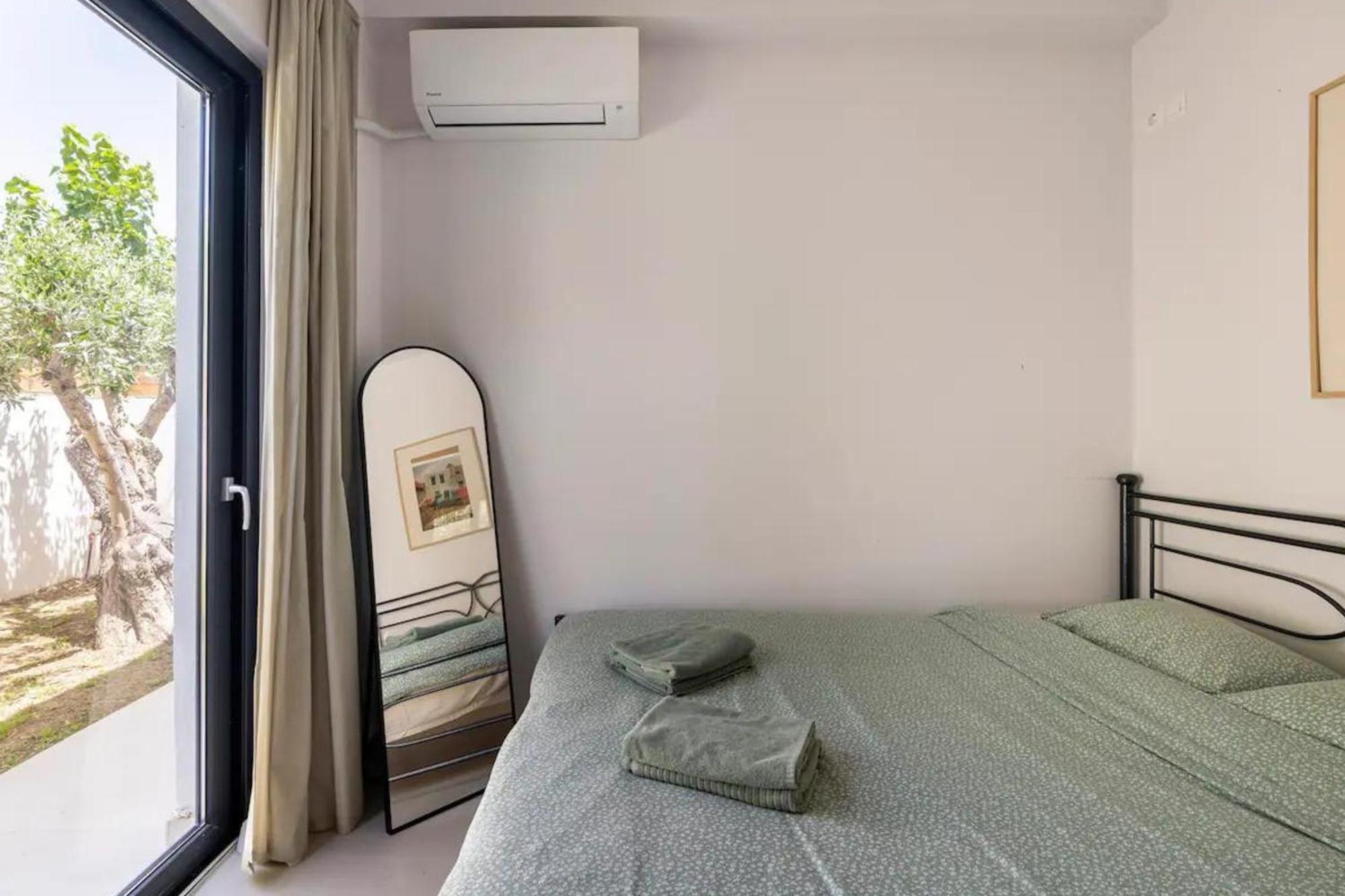 Villa Kala Loutraki - Private Pool & Sauna I Beach Kültér fotó